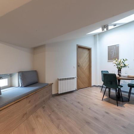 Milu Apartments Sebastiana Krasków Eksteriør bilde