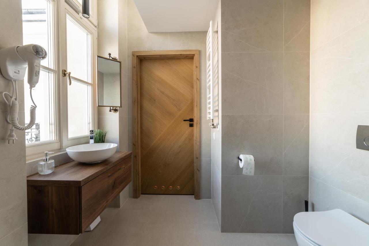 Milu Apartments Sebastiana Krasków Eksteriør bilde