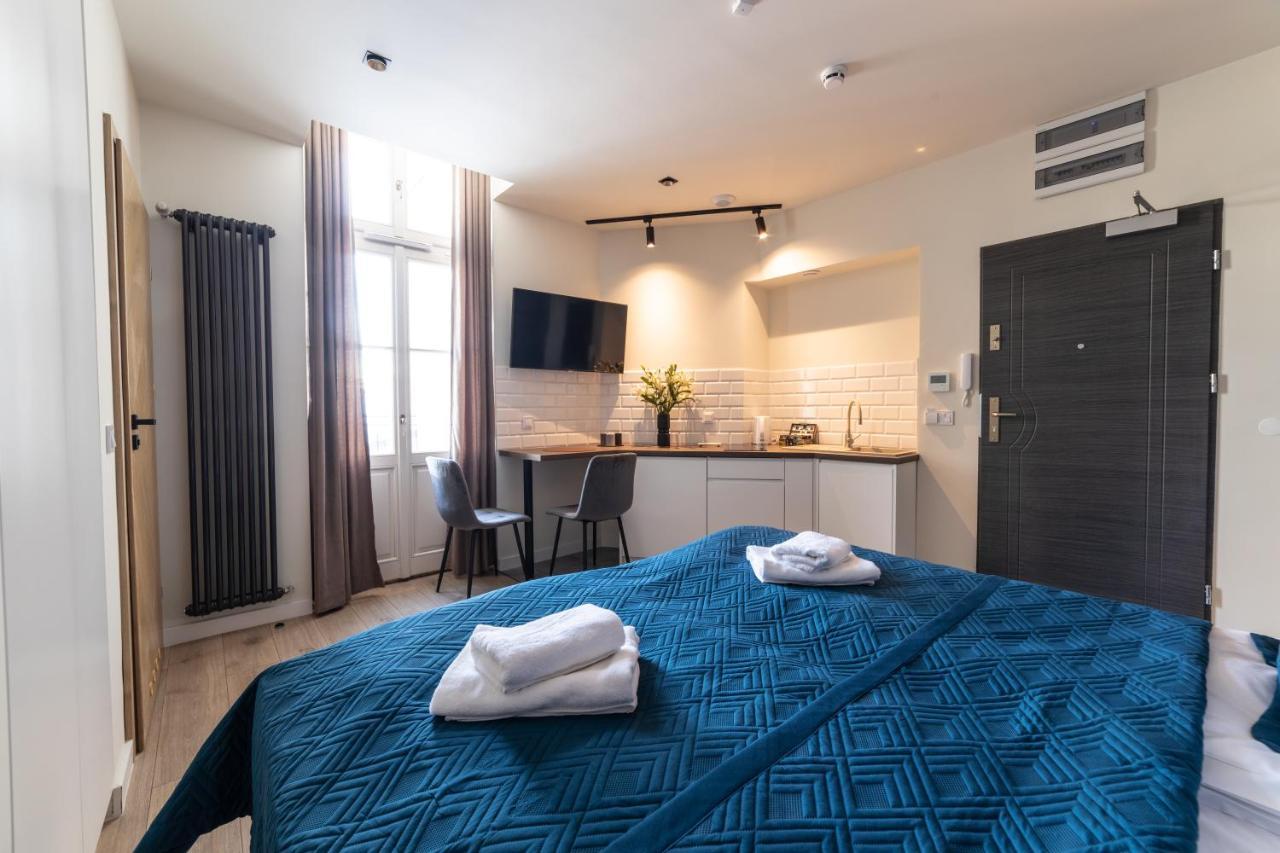 Milu Apartments Sebastiana Krasków Eksteriør bilde