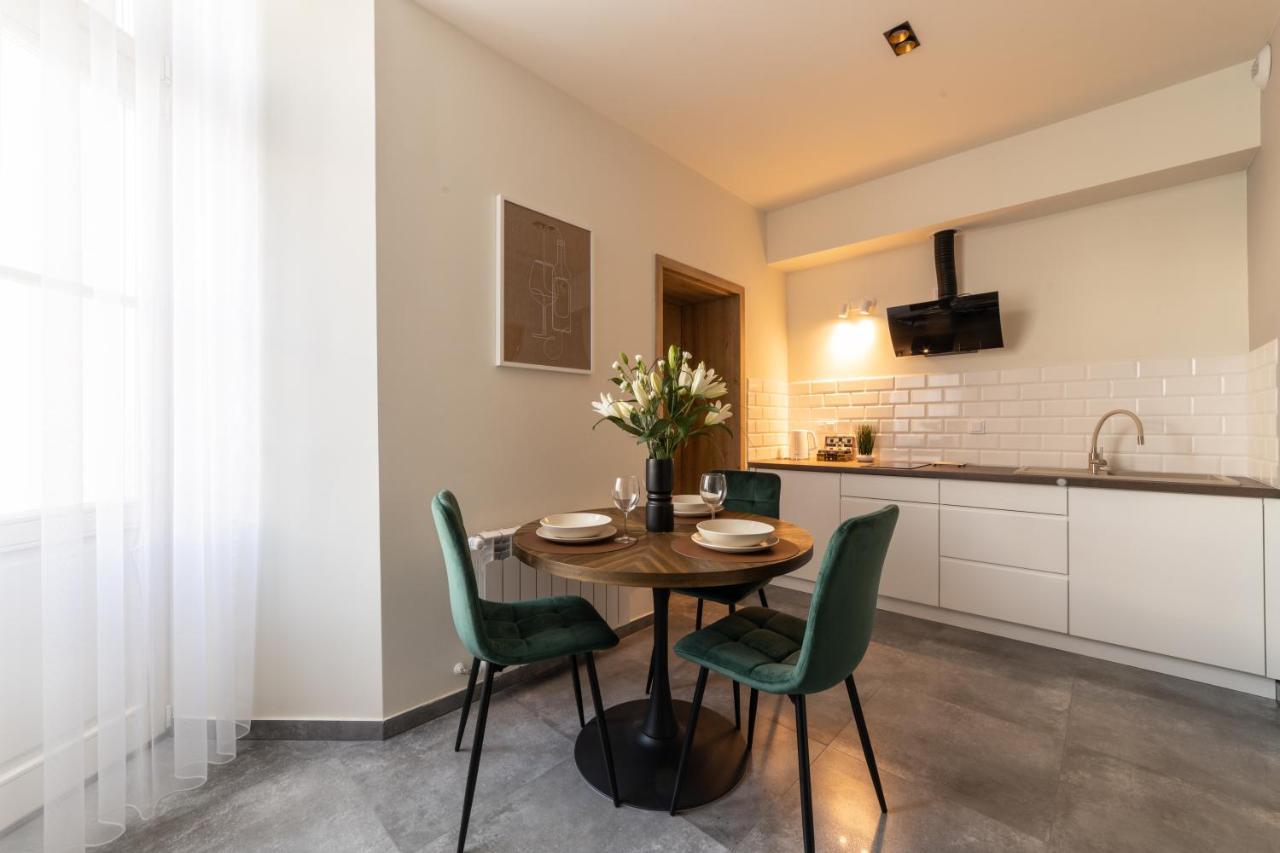 Milu Apartments Sebastiana Krasków Eksteriør bilde