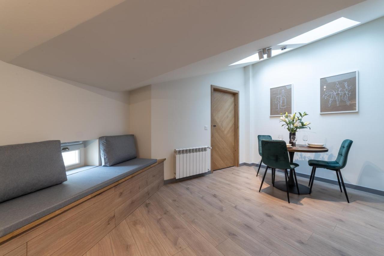 Milu Apartments Sebastiana Krasków Eksteriør bilde